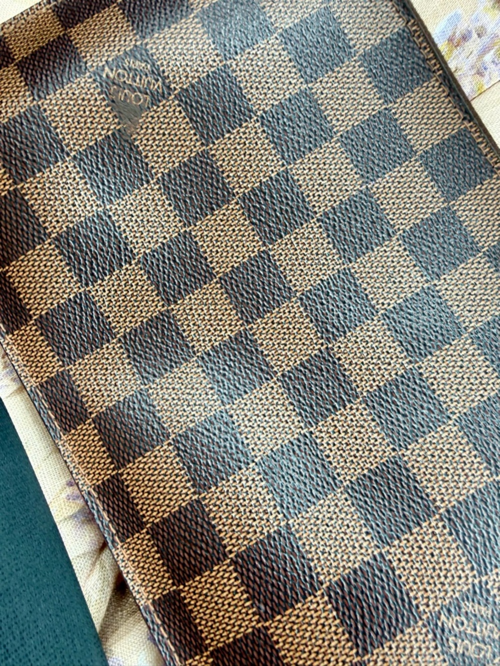 LOUIS VUITTON NEVERFULL GM WITH POUCH- DARK CHOCOLATE, EXCELLENT CONDITION - Picture 13 of 16